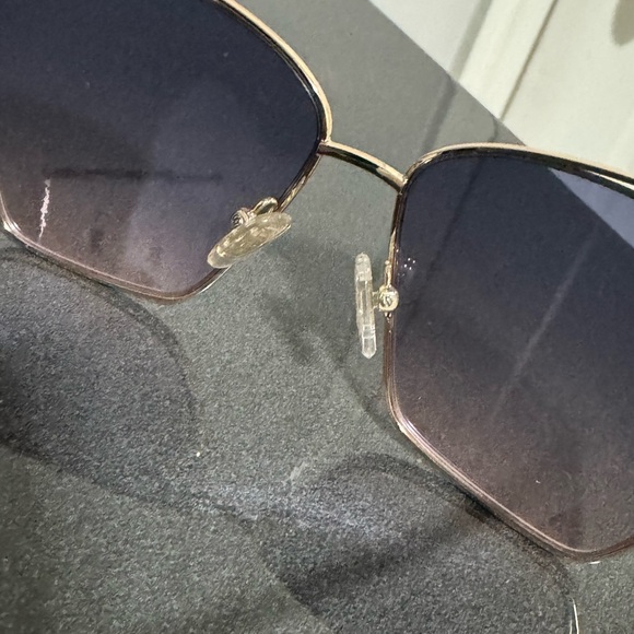 Gold oversized cat-eye sunglasses with metallic frame and gradient lenses main image 7